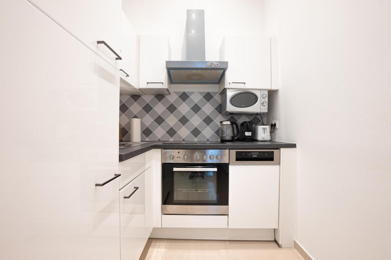 Apartment In The Central Area. 5 Minute'S Walk To The Danube. Viena Exterior foto